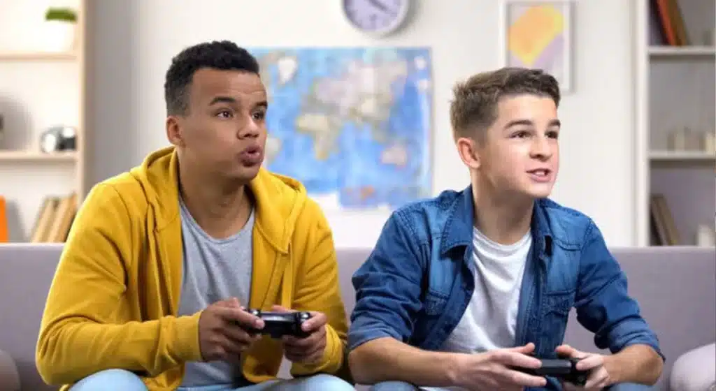 - 2 teenager playing